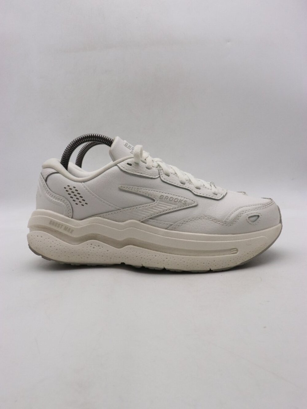 Brooks Ghost Max Sneaker Women's Size 9 B White Running Shoes 1204321B142